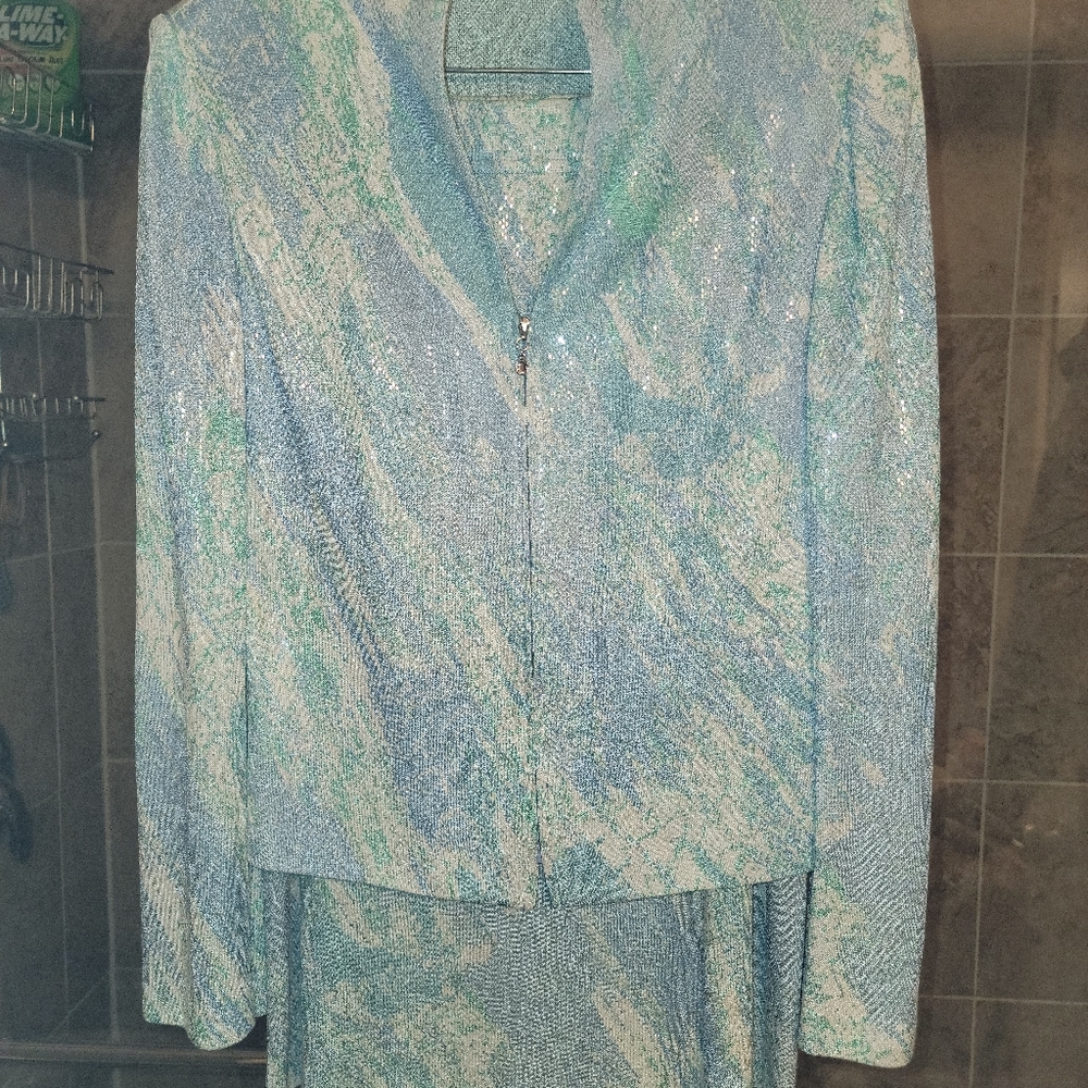 Size 12 Saint John evening 2pc suit